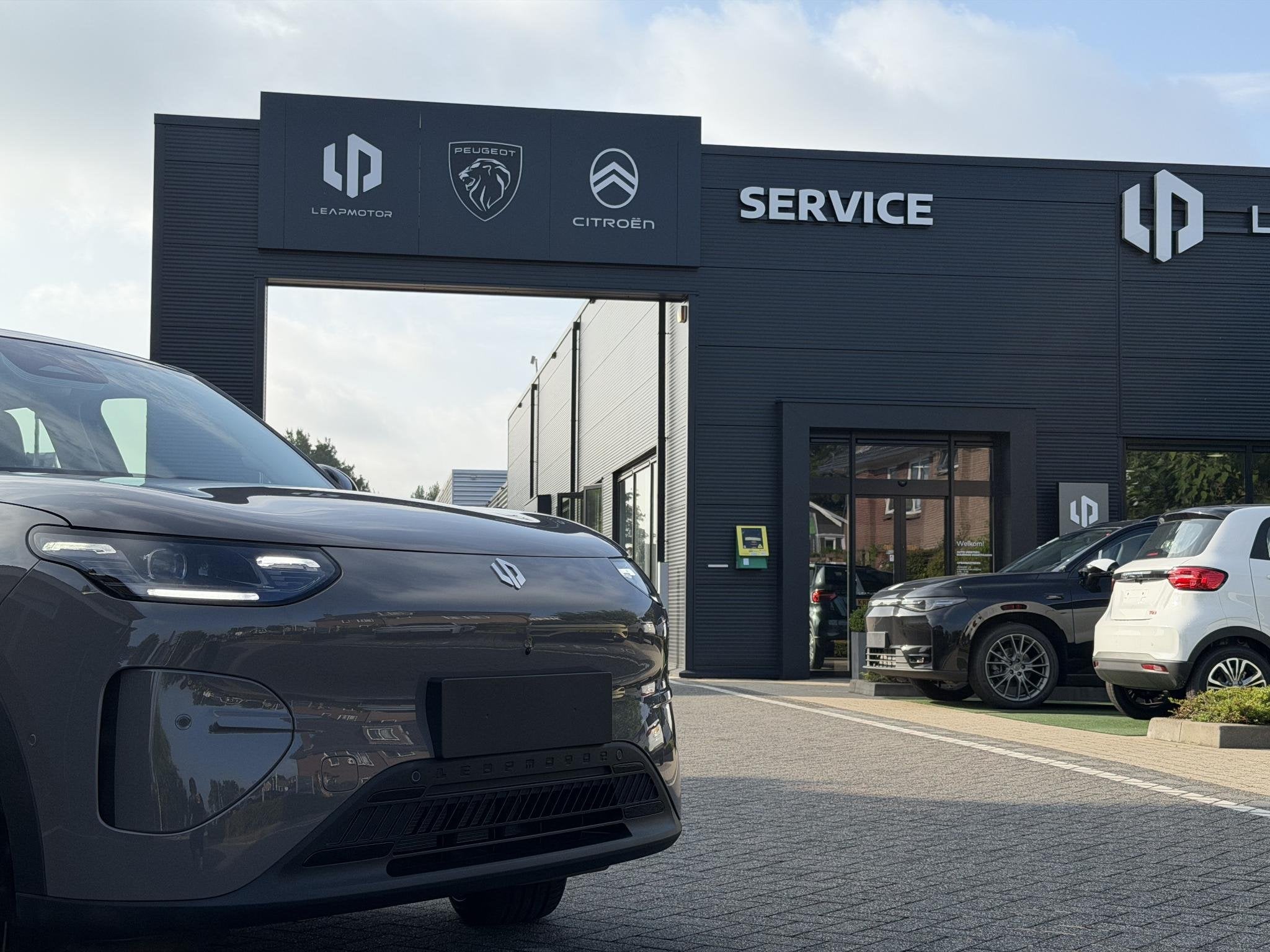 Leapmotor B03X Design ProMax 53 kWh 197PK Automaat Navigatie, Auto's, Leapmotor, 12 maanden, 1525 kg, Overige modellen, Elektrisch