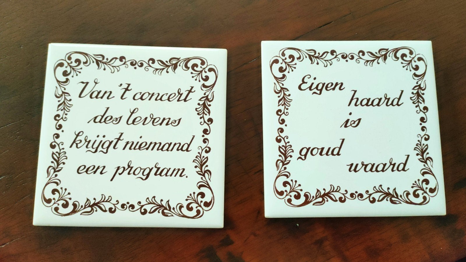 2 tegeltjes met spreuken, Ophalen