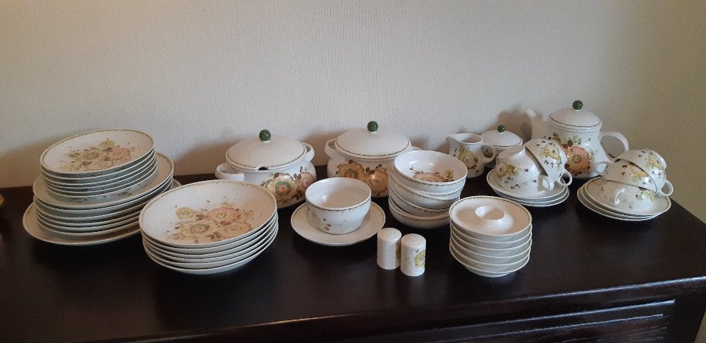 Arzberg servies Oostenrijks bloem motief, Ophalen, Arzberg, Landelijk/Boerenbont, Nieuw