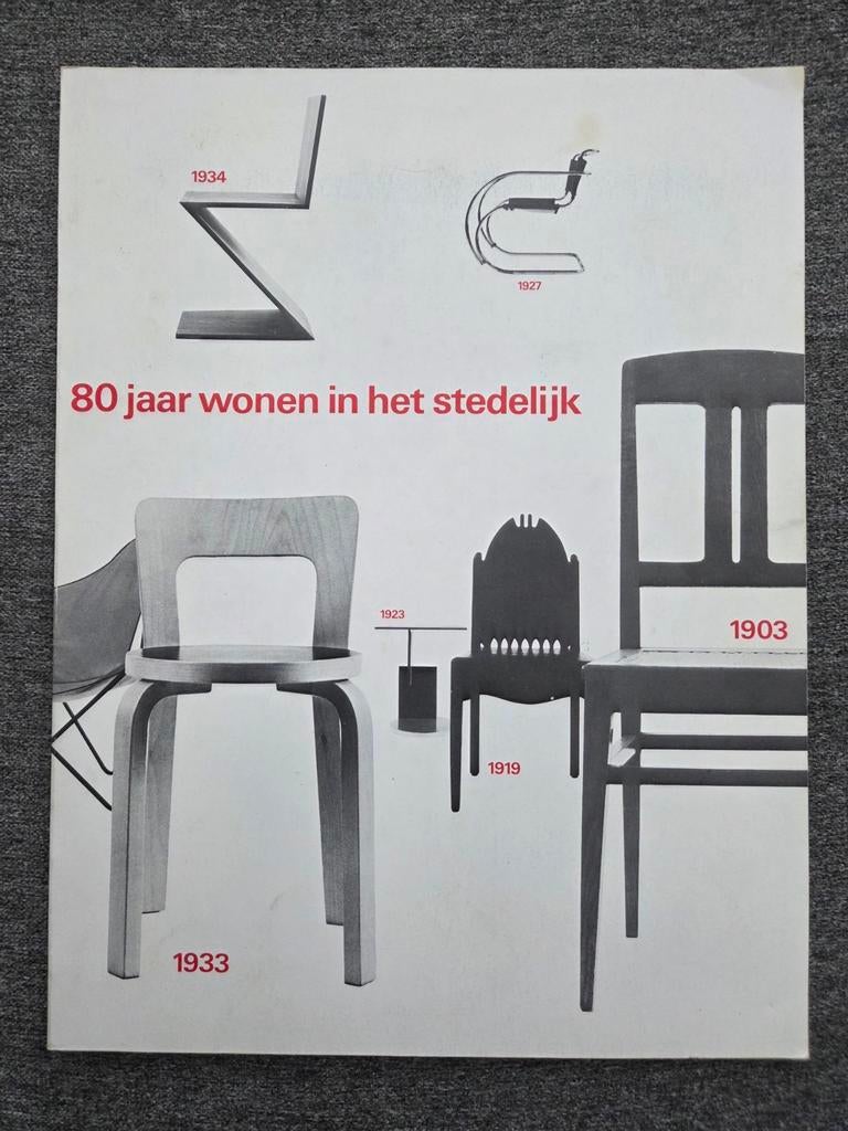 80 jaar wonen in het stedelijk, Ophalen of Verzenden, Zo goed als nieuw