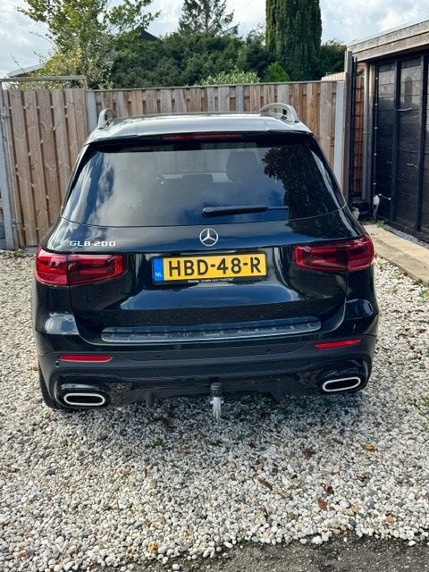 Mercedes-Benz GLB 200 AMG Line (2025)– 7-Zitter – 14.000 km, Dealer onderhouden, 4 cilinders, 7 stoelen, Bruin