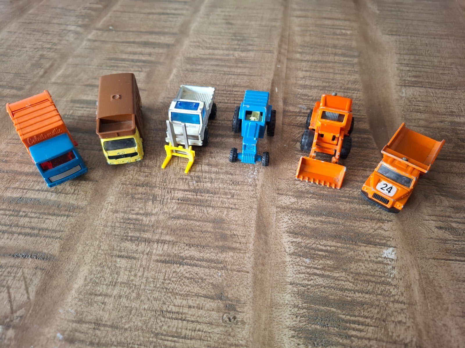 6 Majorette / Matchbox modelauto's, Hobby en Vrije tijd, Modelauto's | Overige schalen, Ophalen of Verzenden, Gebruikt, Tractor of Landbouw