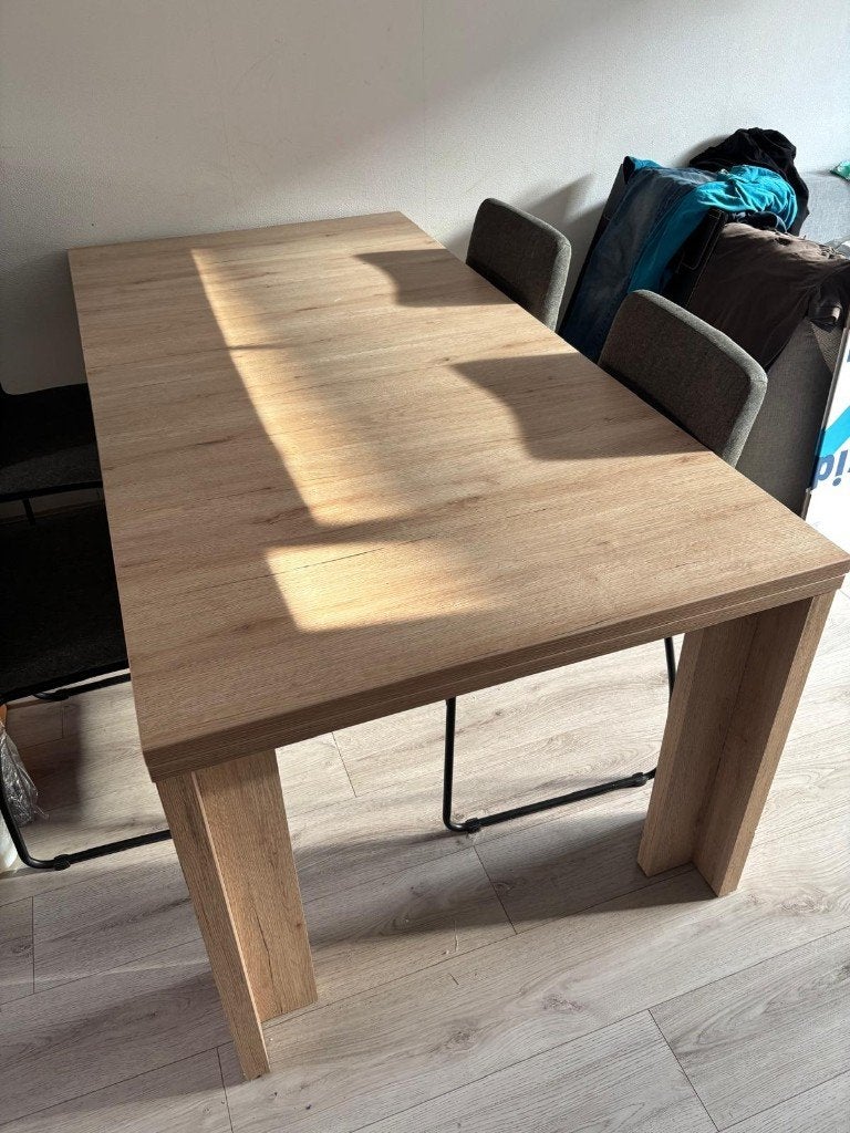 Extendable Dining Table + 4 Grey Chairs Set, Ophalen, Gebruikt, Modern scandinavian, 4 tot 6 stoelen