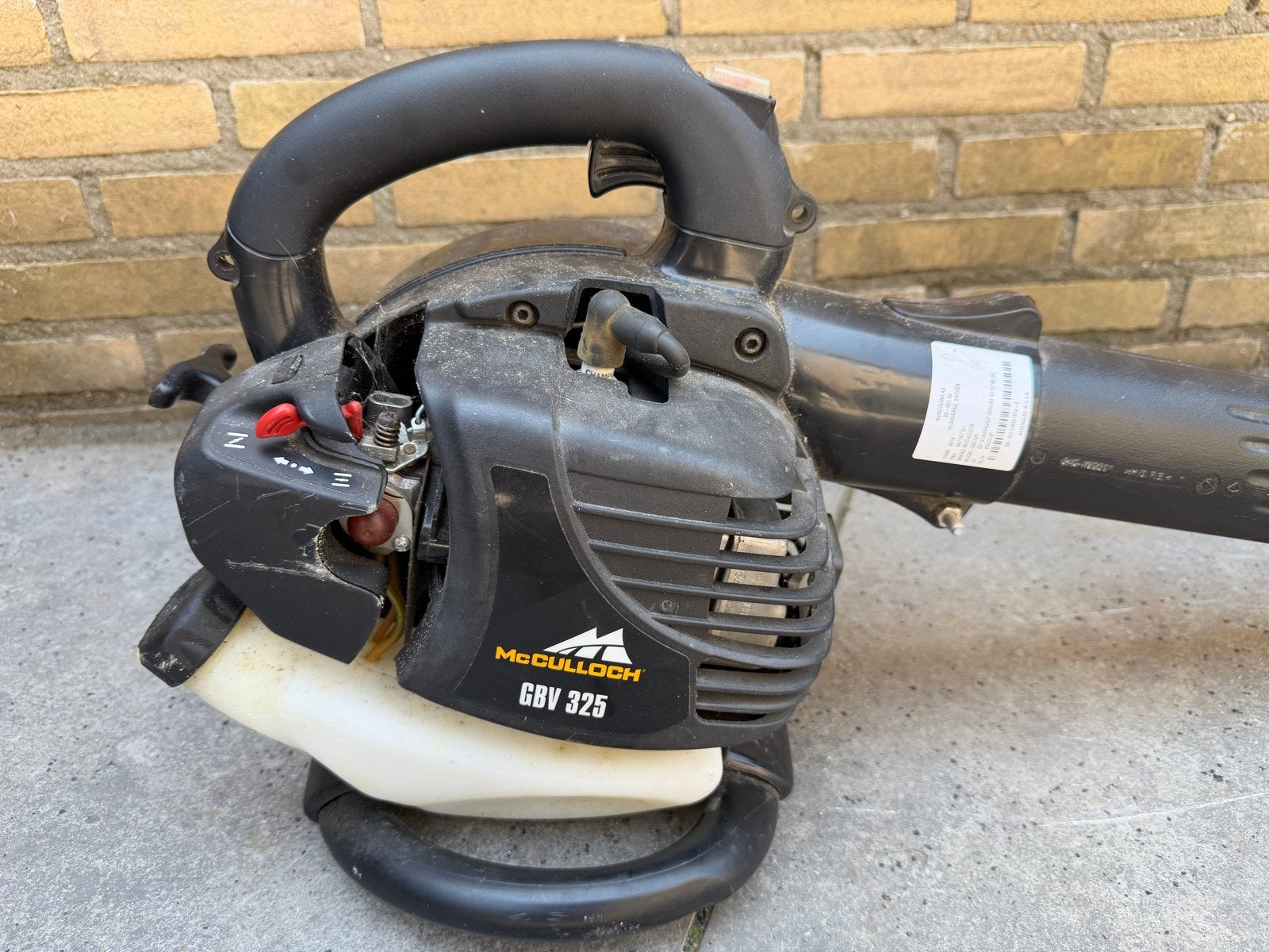 McCulloch GBV 325 Bladblazer - Benzine, Handgedragen, Ophalen, Gebruikt, Benzine, Handgedragen