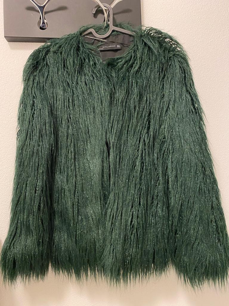 Groene bontjas van Zara Woman, maat S, Kleding | Dames, Jassen | Winter, Ophalen of Verzenden, Zo goed als nieuw, Maat 36 (S)