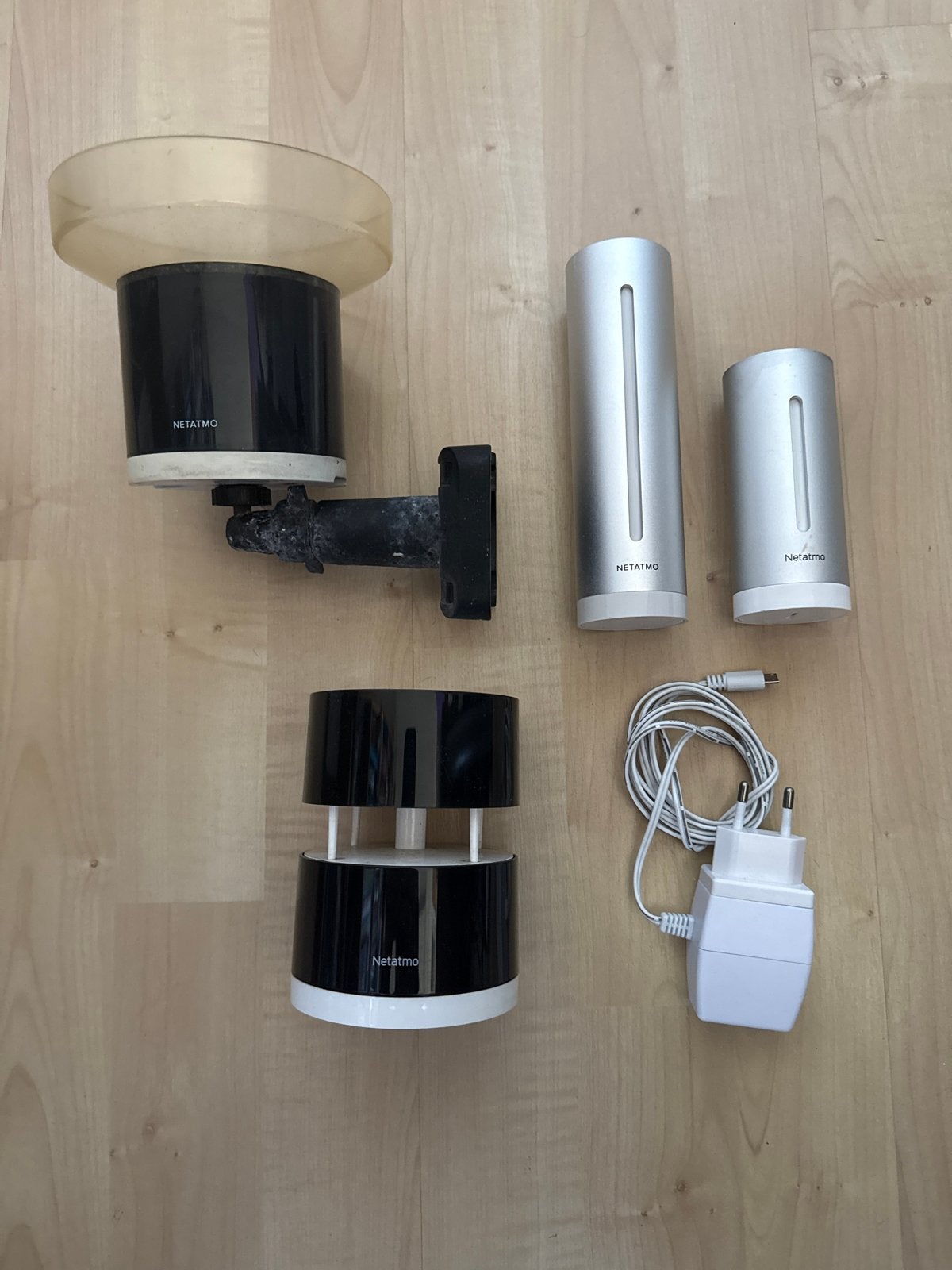 Netatmo Weerstation met Regenmeter en Windmeter, Ophalen of Verzenden, Gebruikt, Weerstation