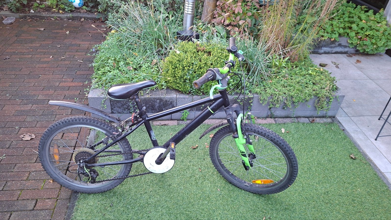 BTWIN Rockrider 20 inch kinder mountainbike, Ophalen, 20 inch of meer, Gebruikt, Velgrem