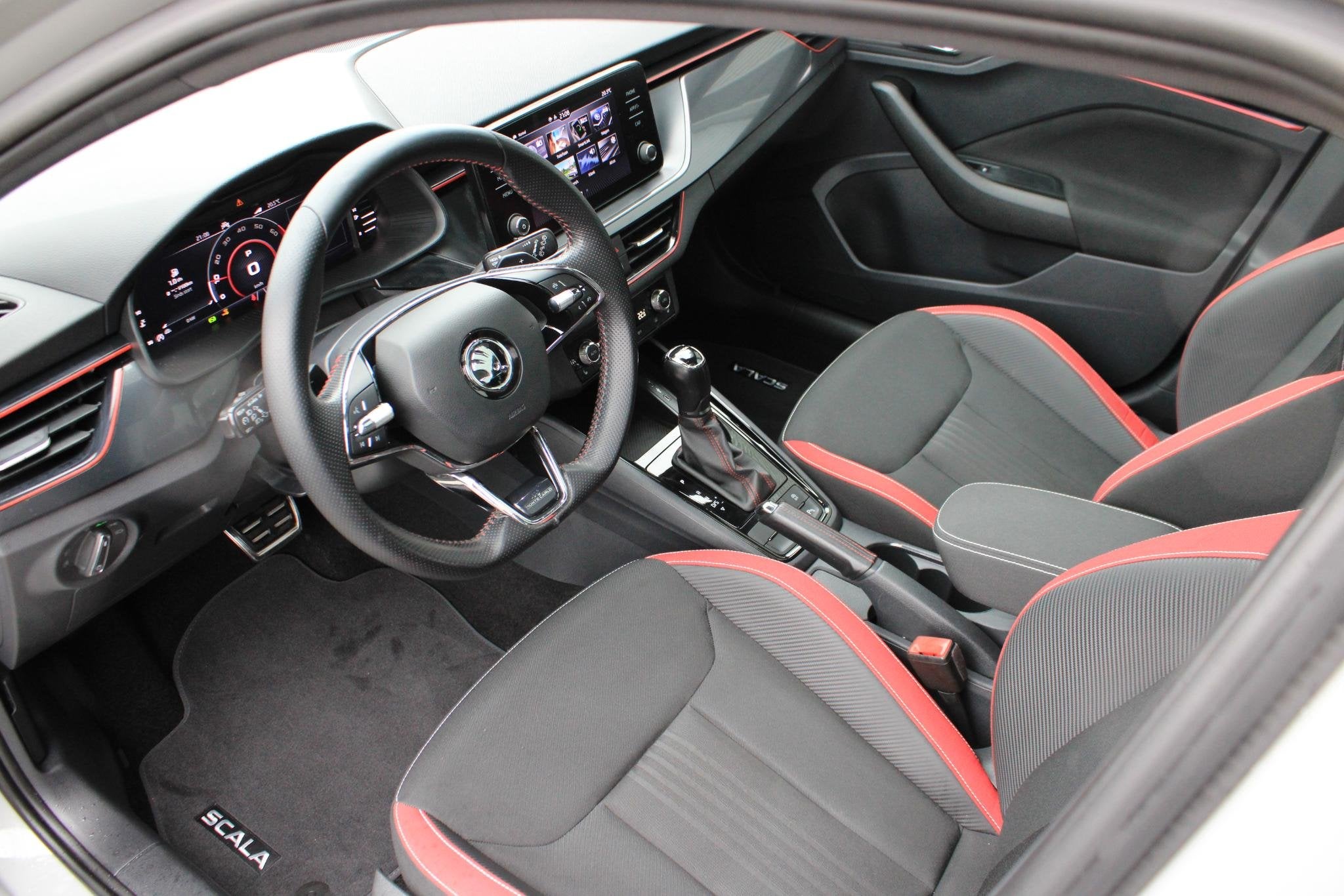 Skoda Scala 1.0 TSI Monte Carlo Pano | LED | Nardo | Virtual, Dealer onderhouden, Scala, Gebruikt, Euro 6