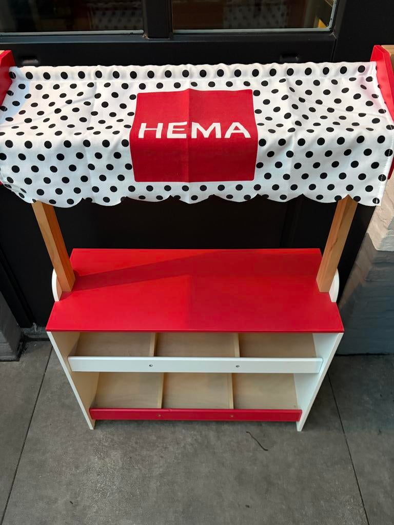 HEMA winkeltje met krijtbordje + evt kassa, Kinderen en Baby's, Speelgoed | Houten speelgoed, Ophalen, Zo goed als nieuw, Meubelstuk of Keukentje