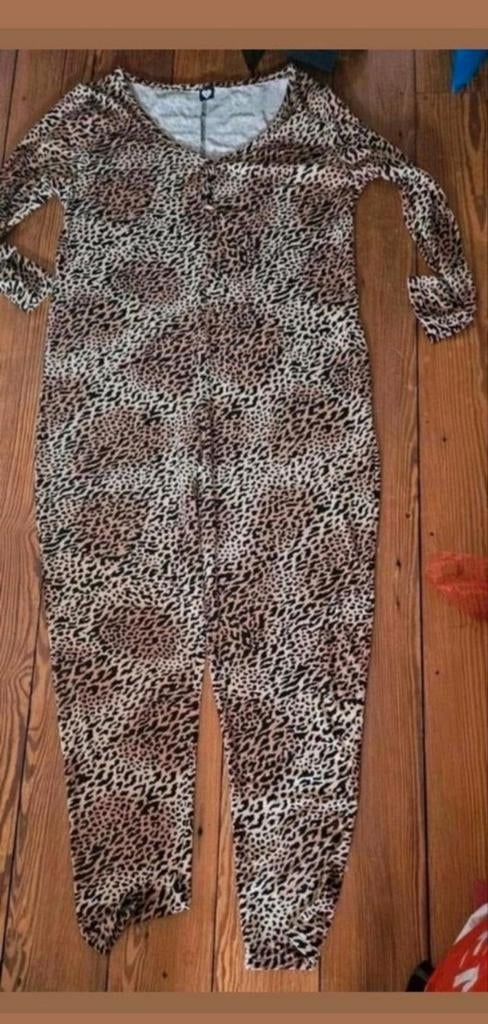 Nieuw tijgerprint onesie/huispak, Ophalen of Verzenden, Nieuw, Maat 42/44 (L), Bruin