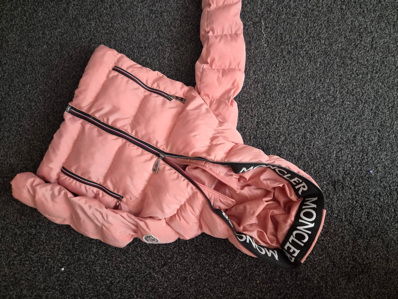Moncler jas, Ophalen, Zo goed als nieuw, Moncler, Meisje