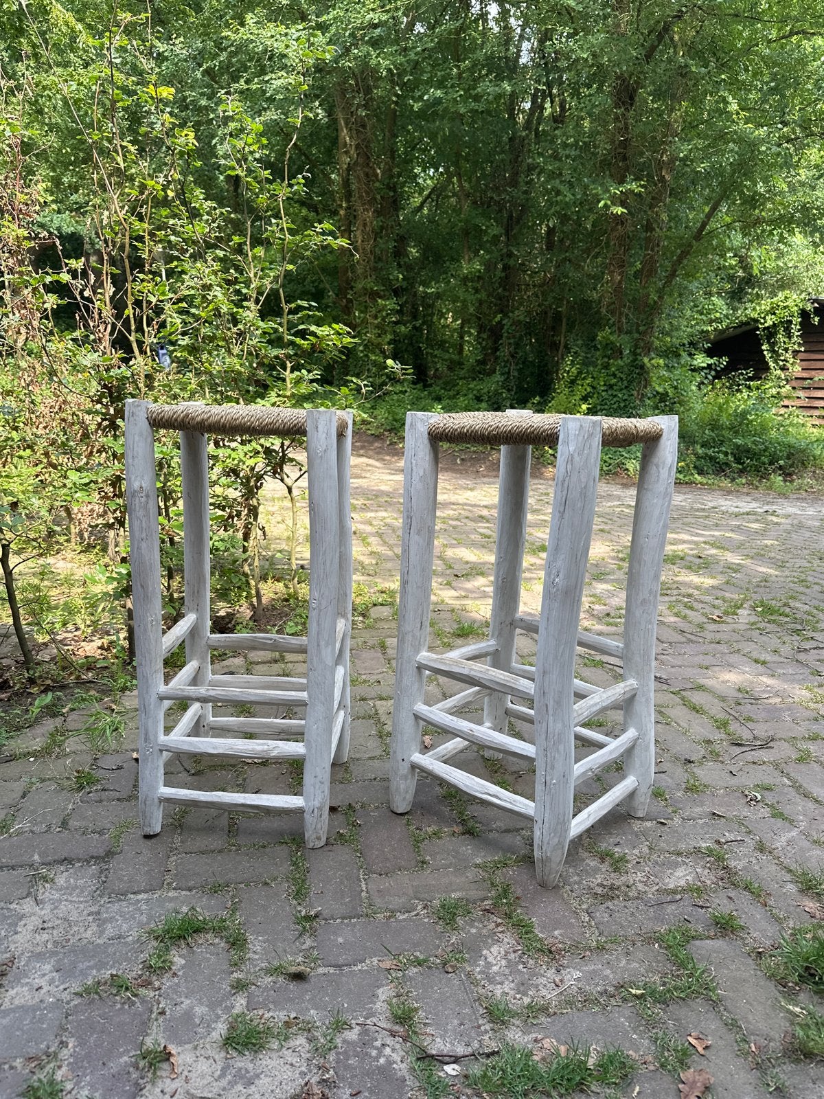 houten krukken wit met rieten zitting, Ophalen, Gebruikt, 60 tot 90 cm, Hout
