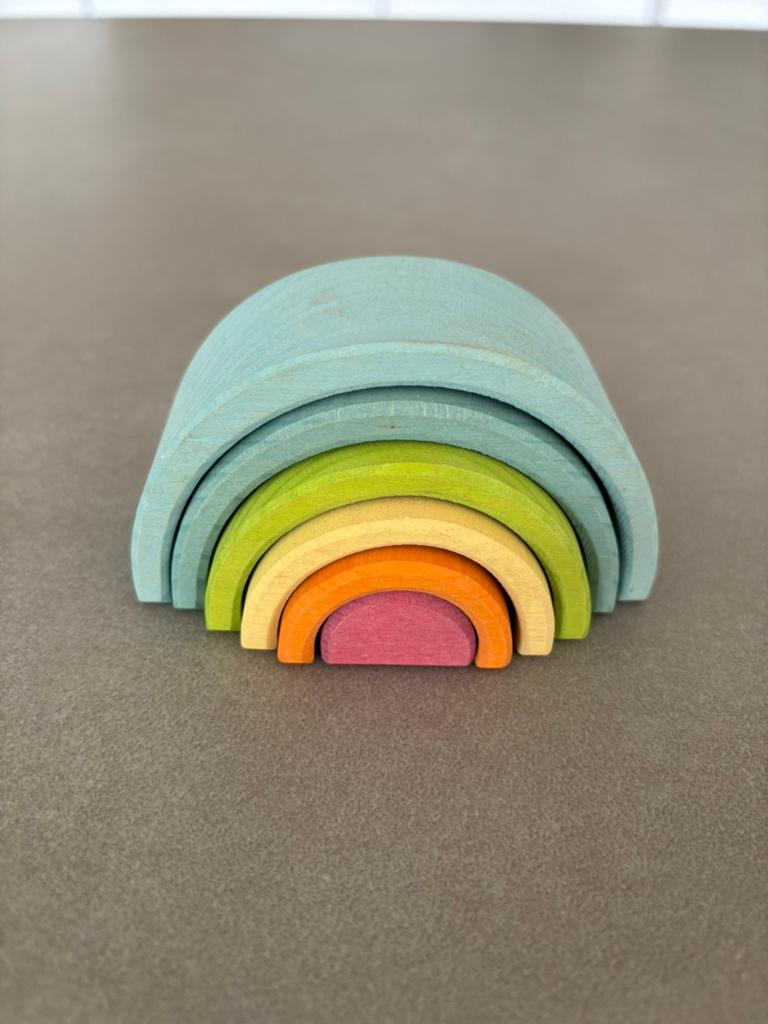 Houten regenboog pastel klein merk Grimm, Kinderen en Baby's, Speelgoed | Houten speelgoed, Ophalen, Gebruikt, Overige typen