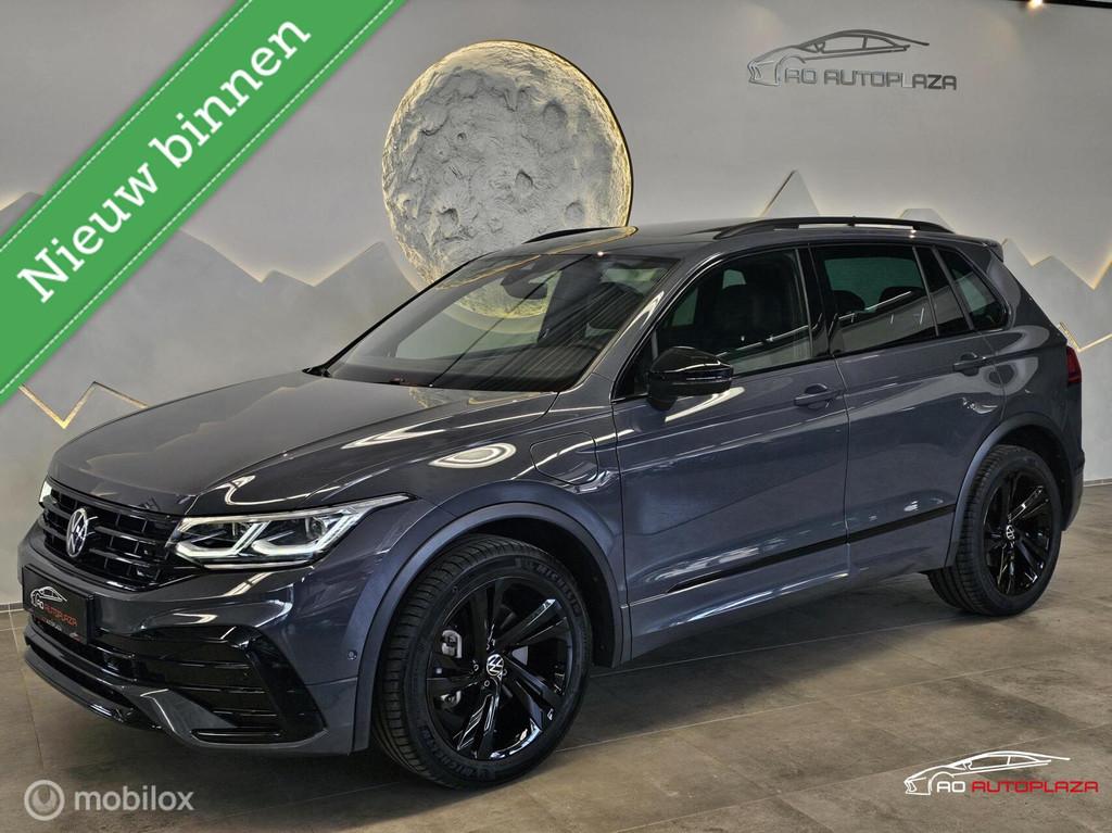 Volkswagen Tiguan 1.4 TSI eHybrid R-Line Panorama/Keyless/Bl, 1716 kg, Zwart, 4 cilinders, Alcantara