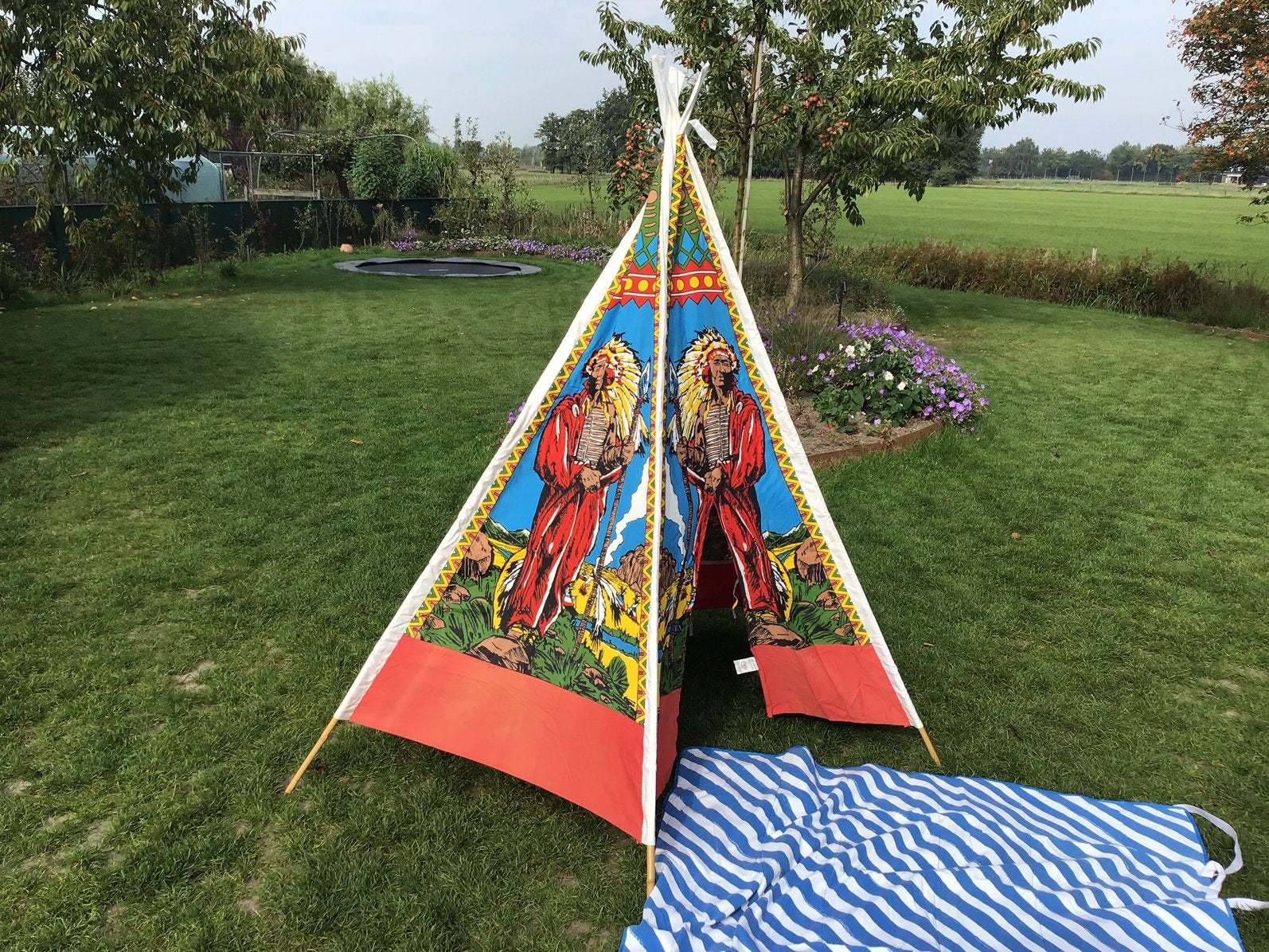 Tipi, wigwam, Ophalen, Zo goed als nieuw