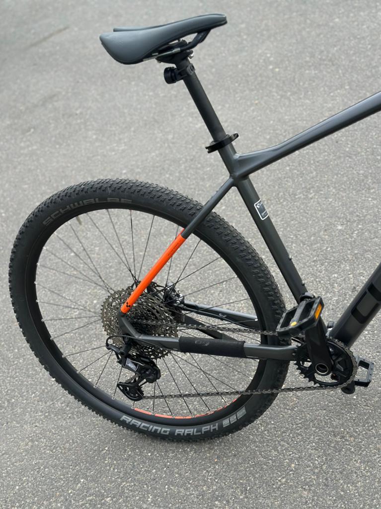 Foto 14 van Mountainbike Cube Reaction Pro XL 21 Frame 29 inch MTB bike