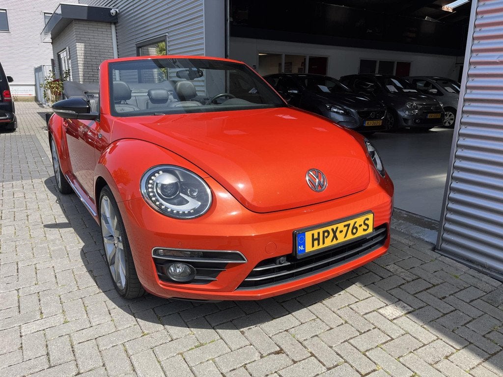 Volkswagen Beetle Cabriolet 1.4 TSI 150PK R-Line, Auto's, Volkswagen, Gebruikt, 4 stoelen, Bedrijf, Geïmporteerd