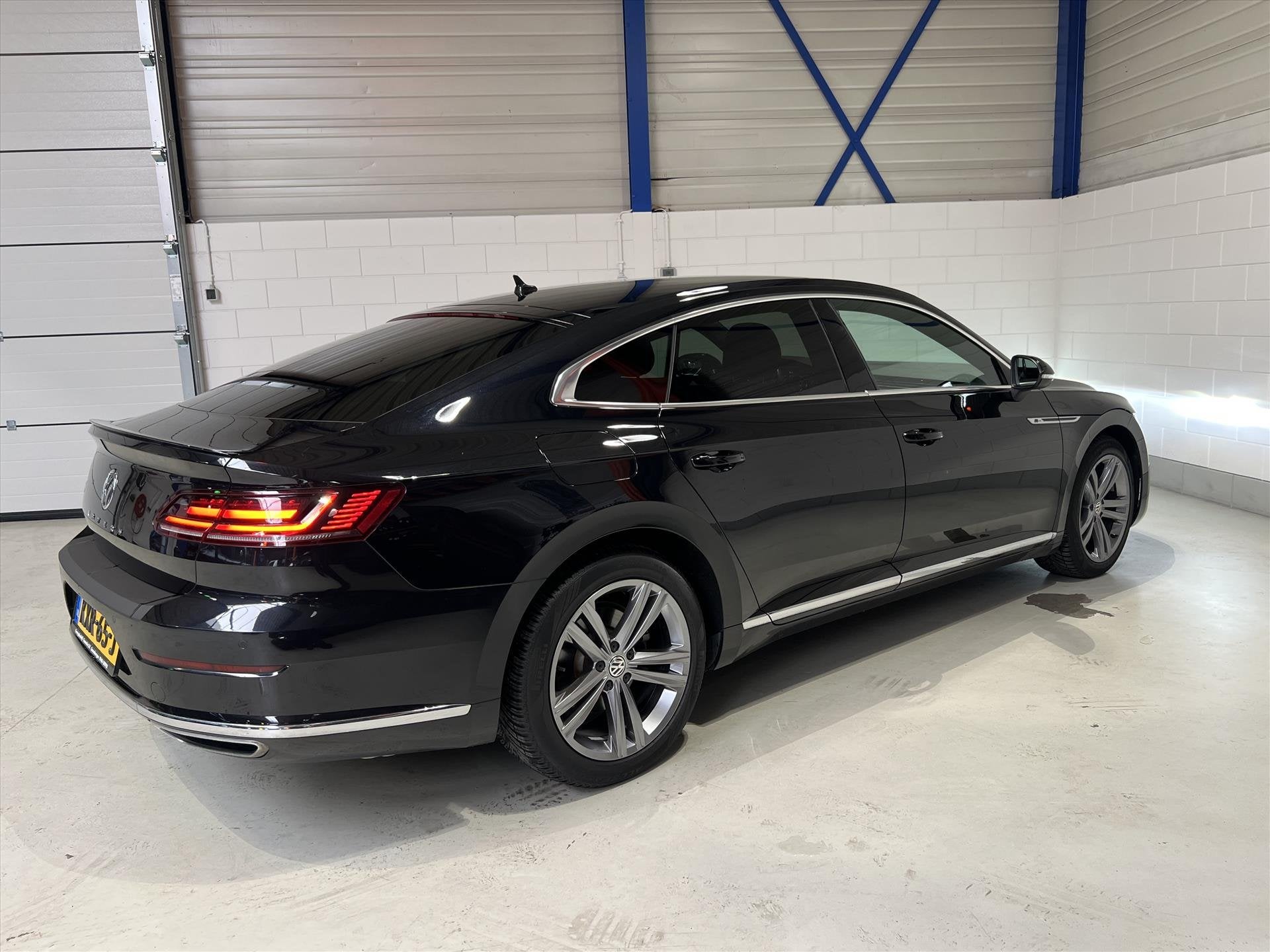 VOLKSWAGEN Arteon 1.5 TSI 150pk Business R, Led, ACC, Digi-, Auto's, Arteon, 4 cilinders, 150 pk, Zwart