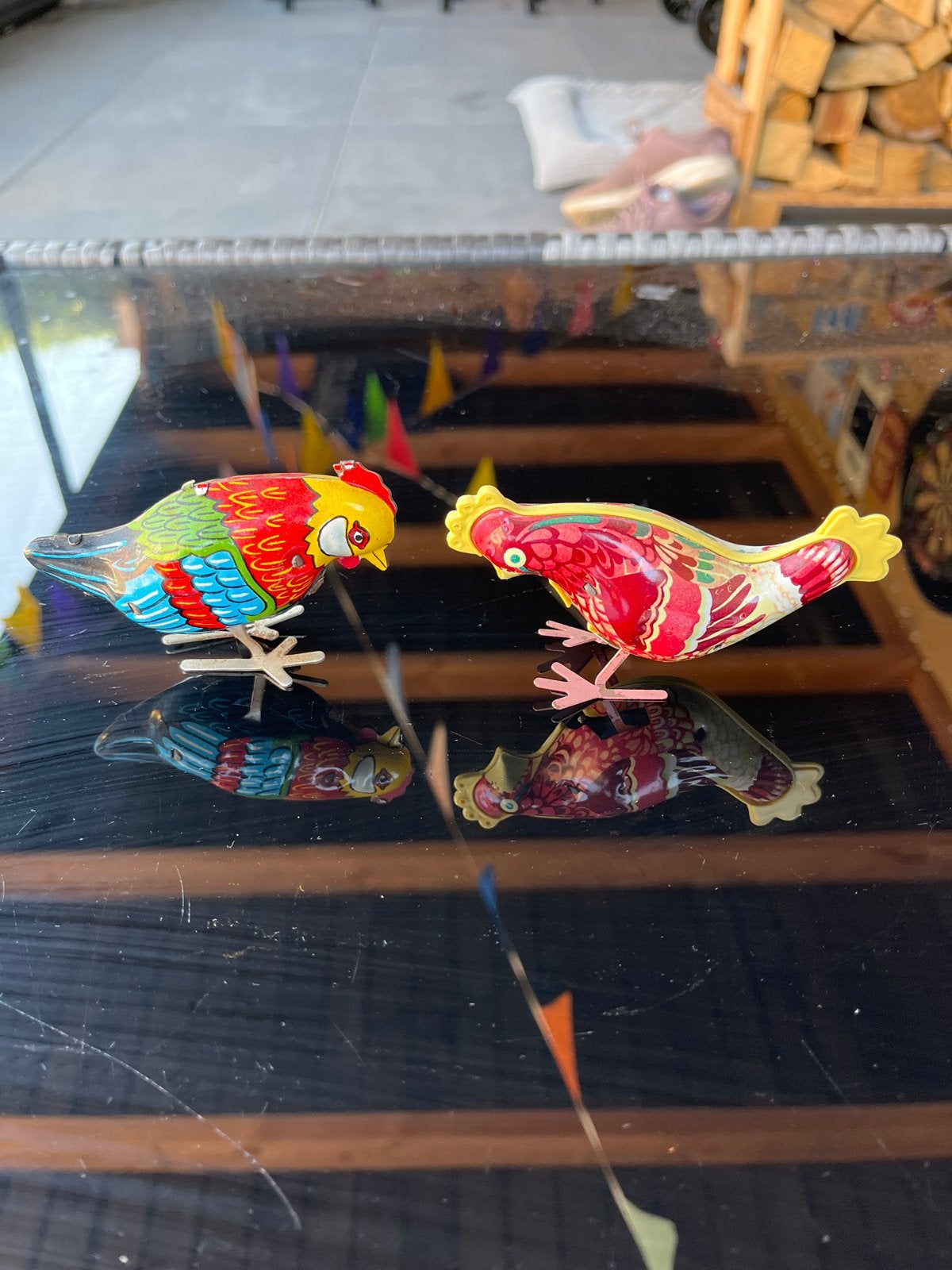 Set van 2 kleurrijke metalen vogels, vintage decoratie, Ophalen of Verzenden