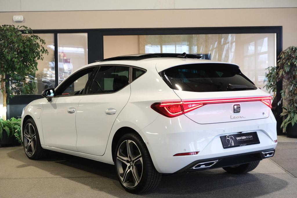 Seat Leon 1.4 TSI eHybrid PHEV FR 204PK Pano Led Cam Navi AC, USB, Gebruikt, Leon, Leder en Stof