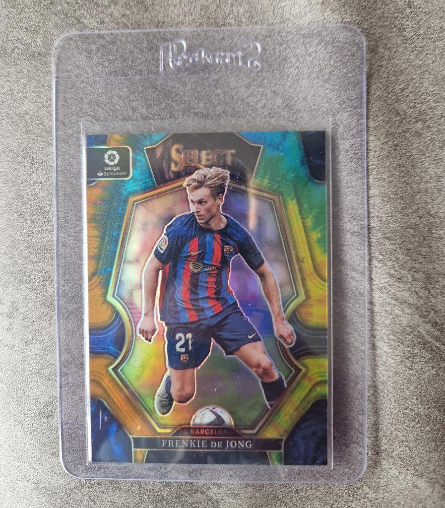 Panini Select Frenkie de Jong Barcelona Tie-Dye Prizm /35, Ophalen of Verzenden, Nieuw, Buitenlandse clubs, Spelerskaart