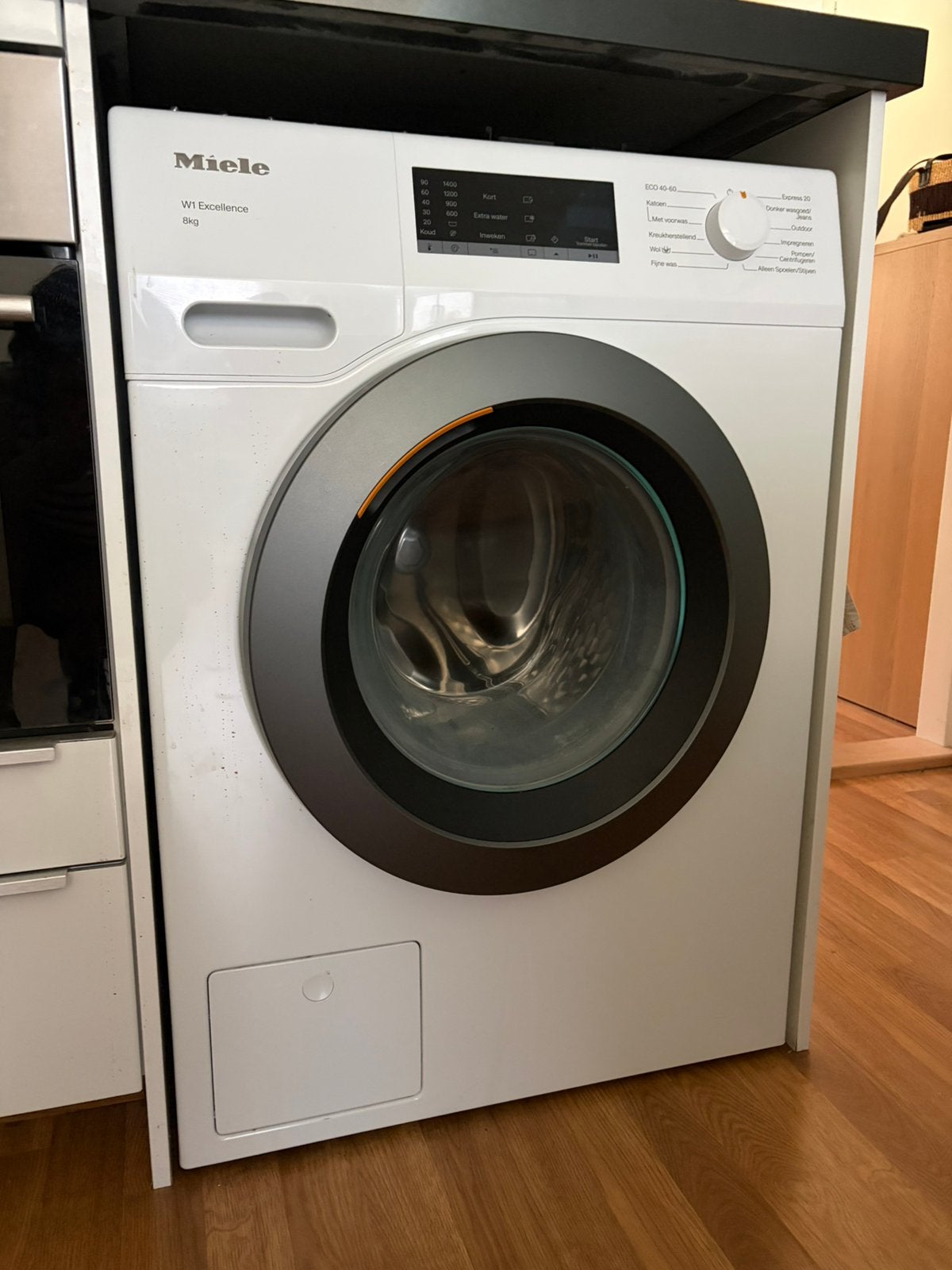 Mile wasmachine, Witgoed en Apparatuur, Wasmachines, Ophalen, 1200 tot 1600 toeren, 8 tot 10 kg, Zo goed als nieuw