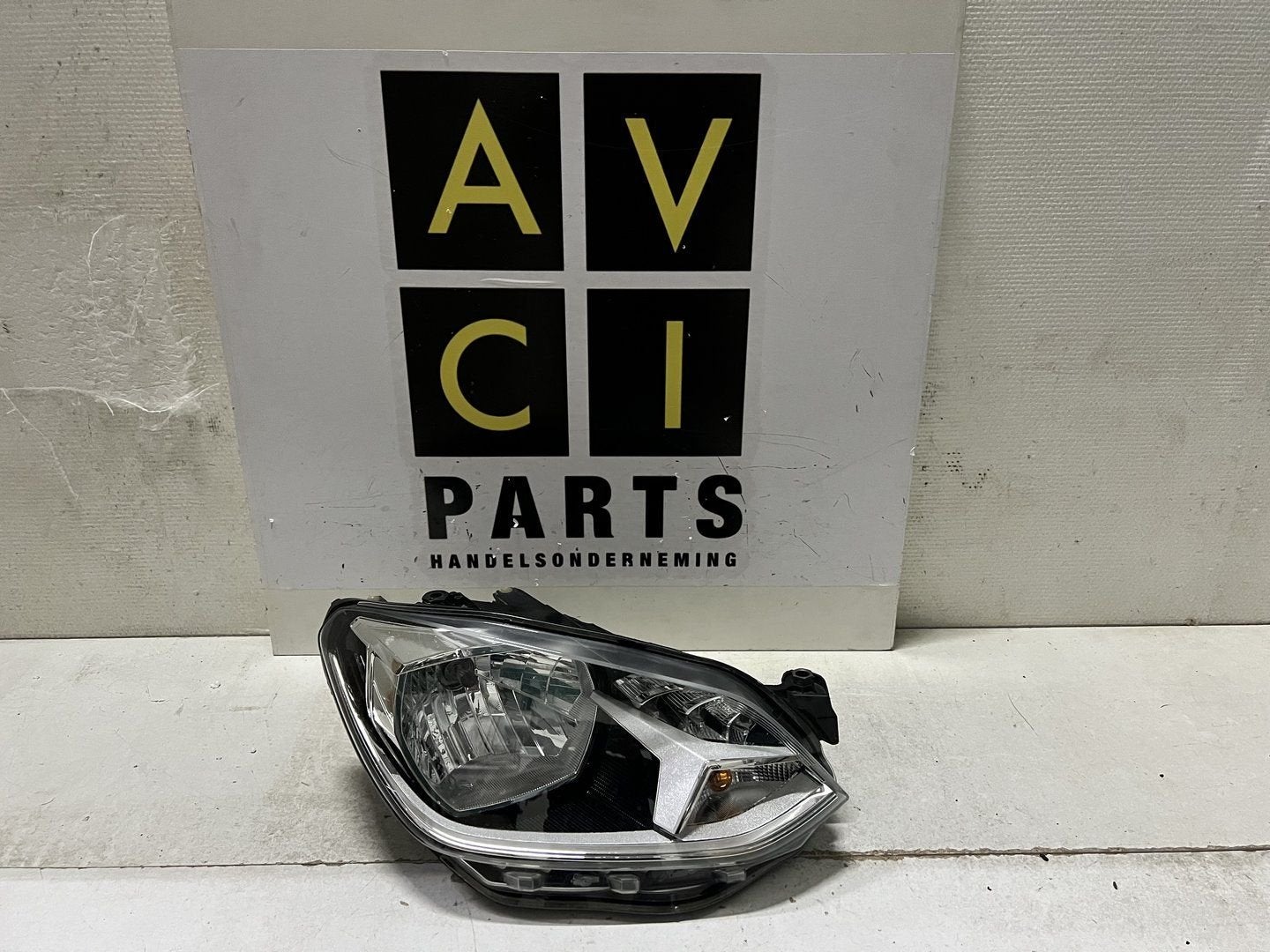 Koplamp VW Up! Facelift LED  Halogeen H7 Rechts 1S1941016AA, Auto-onderdelen, Gebruikt, -, Volkswagen, -