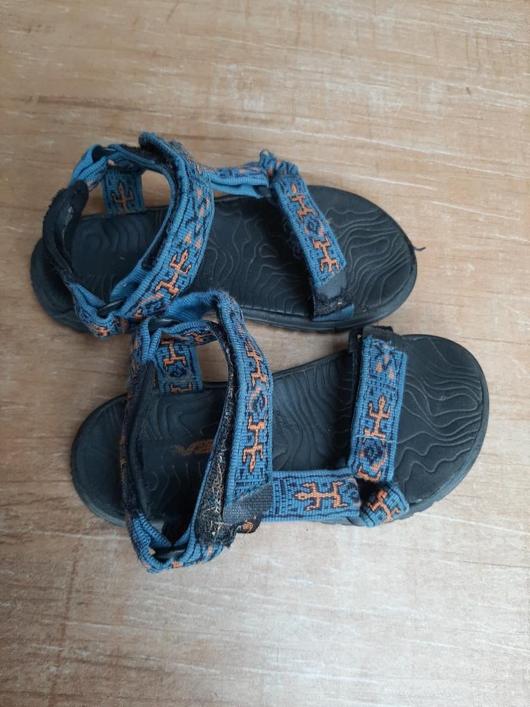 Teva sandalen maat 29 - Comfortabele outdoorsandalen, Kinderen en Baby's, Kinderkleding | Schoenen en Sokken, Gebruikt, Jongen of Meisje
