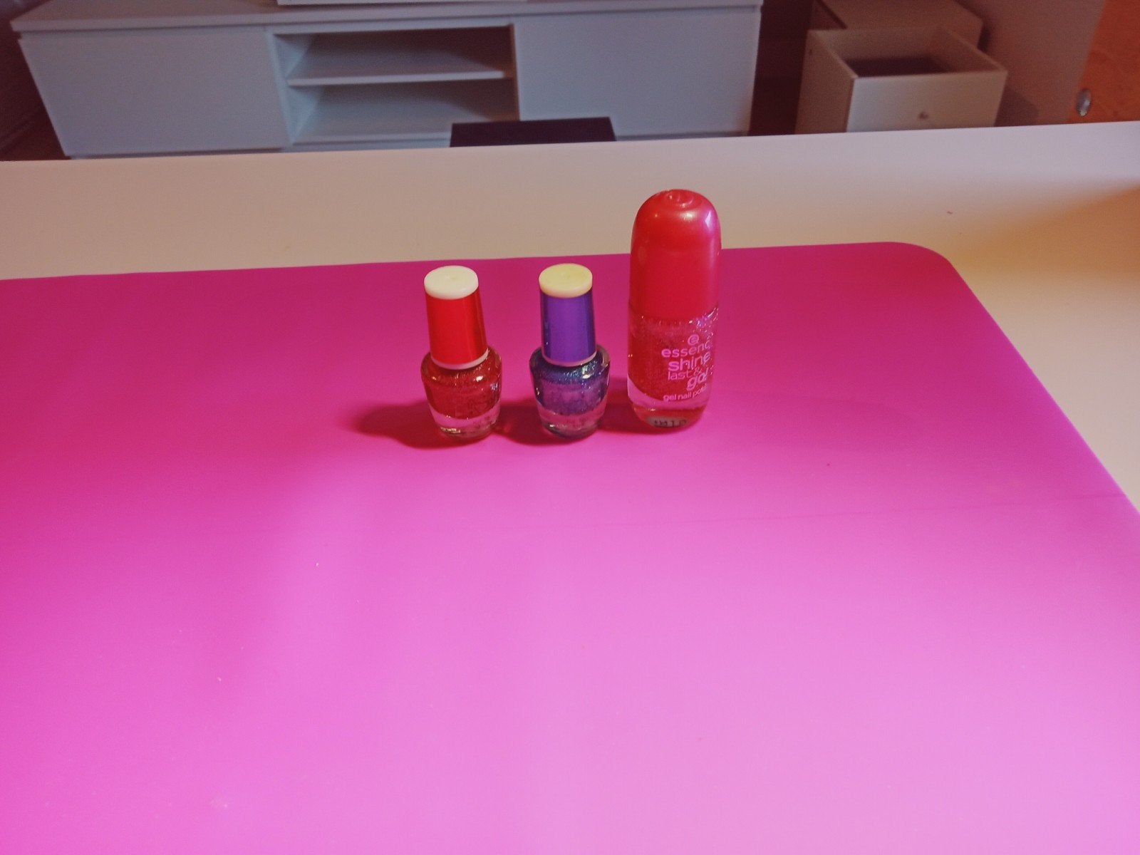 Nagellak set: rood, paars en glitter topcoat, Sieraden, Tassen en Uiterlijk, Uiterlijk | Cosmetica en Make-up, Gebruikt, Ophalen of Verzenden