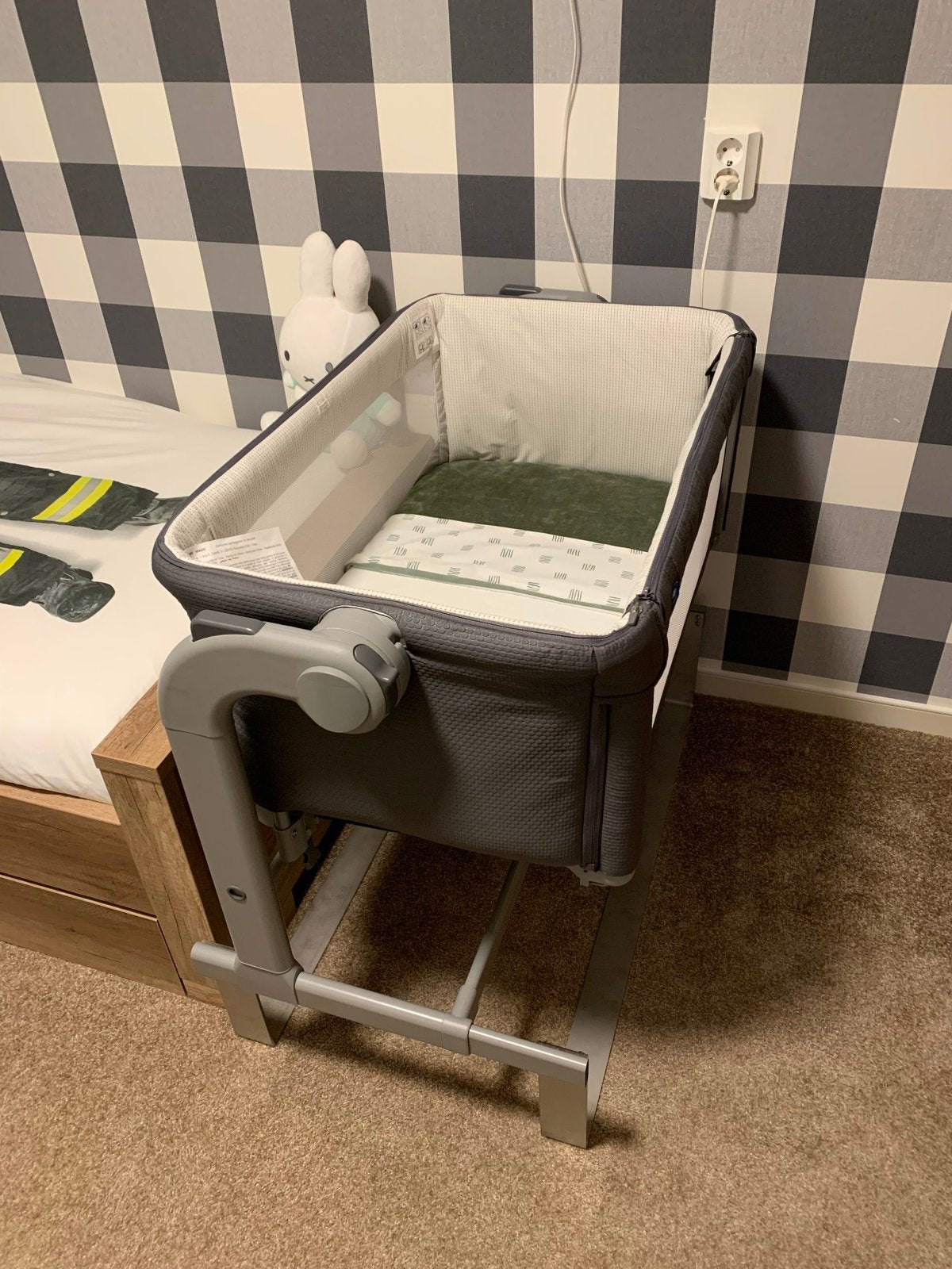 Chicco Next2Me Magic Co-Sleeper – Extra hoog verstelbaar, Ophalen, Zo goed als nieuw, Wieg