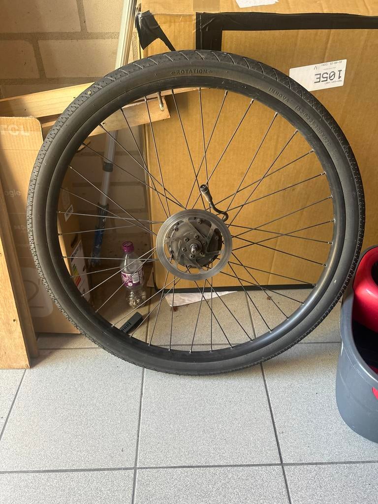 VanMoof voorwiel defect - Ideaal voor onderdelen, Gebruikt, Ophalen of Verzenden, Aluminium, Elektrische fiets
