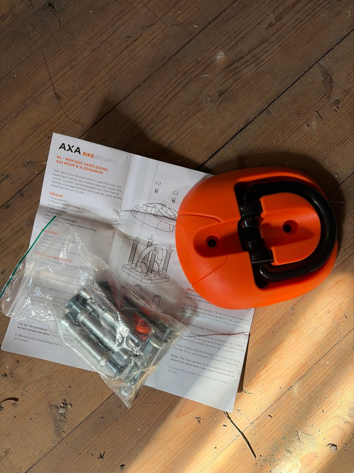 AXA Bike Security Muur- en Vloeranker Oranje, Ophalen of Verzenden, Nieuw, Overige fietssloten