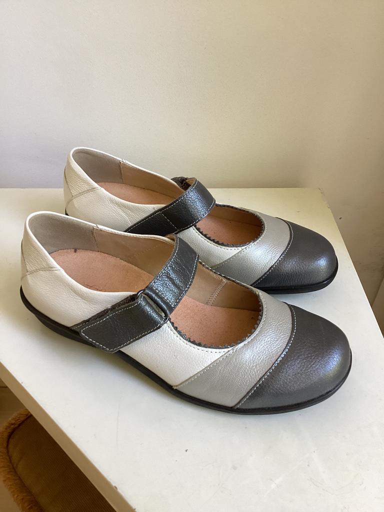Ladysko schoenen, maat 39, Ophalen of Verzenden, Zo goed als nieuw, Sneakers of Gympen