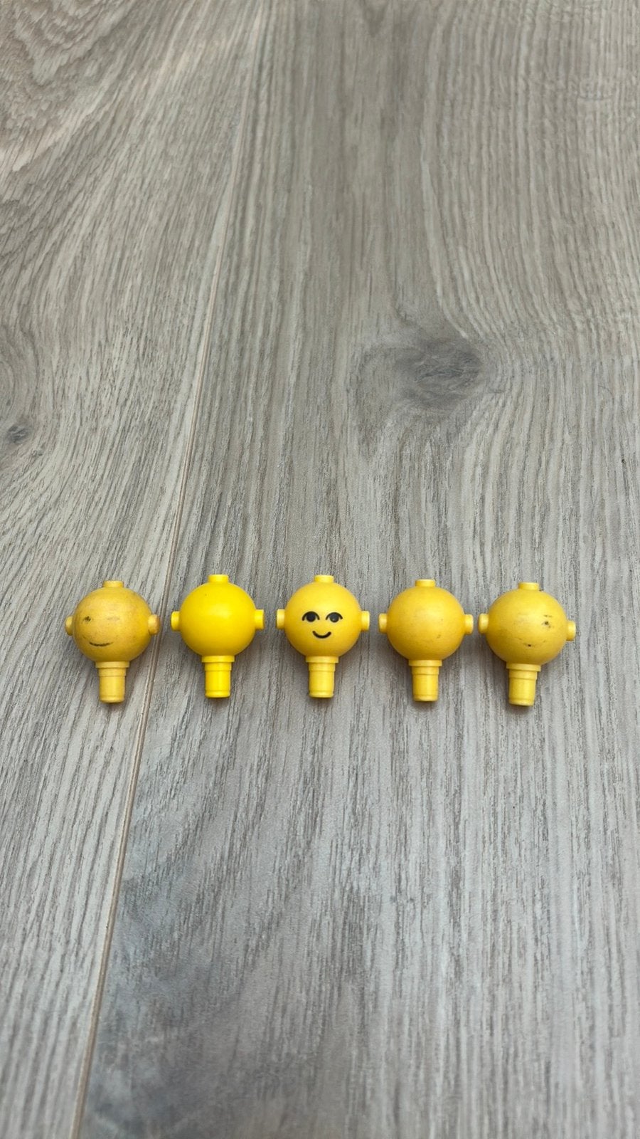 Oude Lego hoofdjes, Kinderen en Baby's, Speelgoed | Duplo en Lego, Ophalen of Verzenden, Zo goed als nieuw