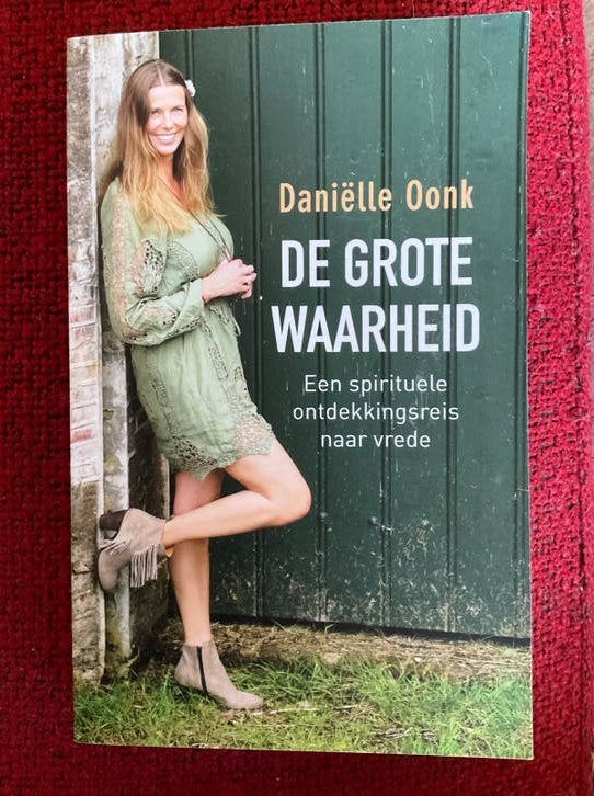 Daniëlle Oonk De grote Waarheid ( Willeke Alberti), Ophalen of Verzenden, Zo goed als nieuw, Foto of Kaart