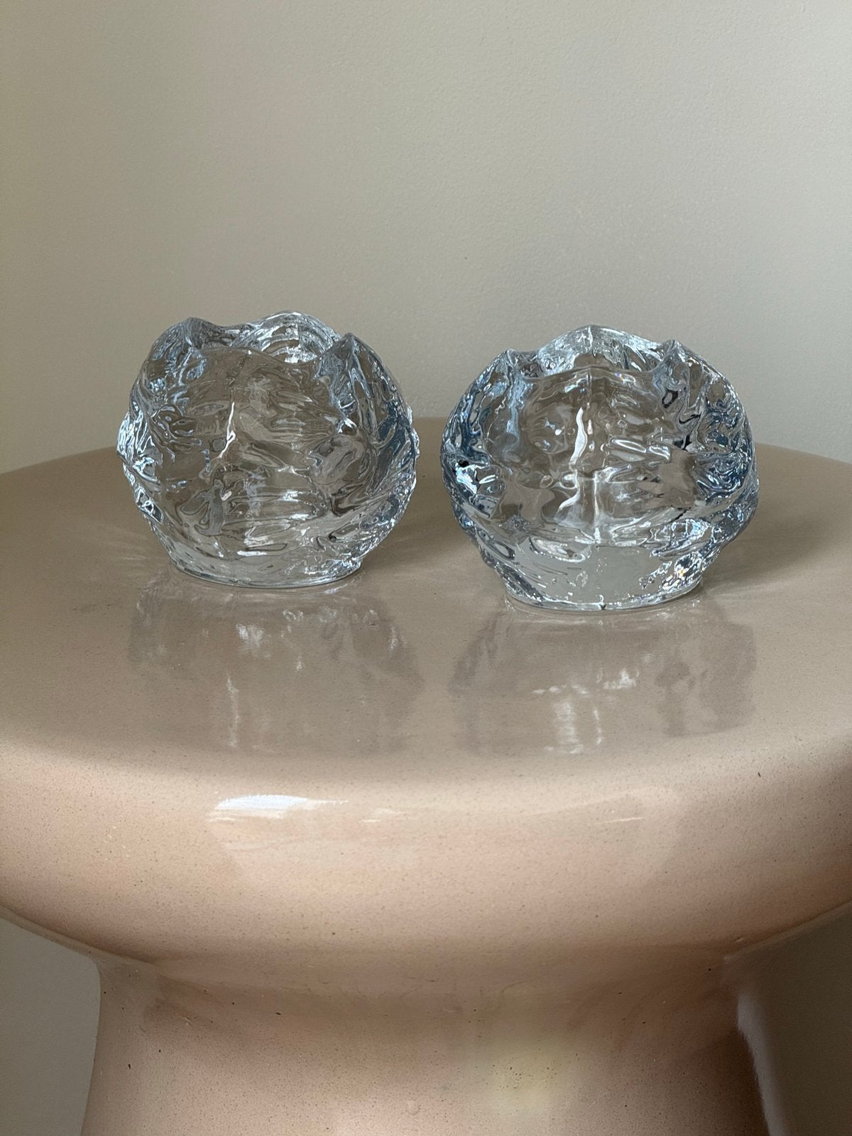 Kosta Boda Sneeuwbal theelichthouders (2 stuks), Ophalen of Verzenden, Glas