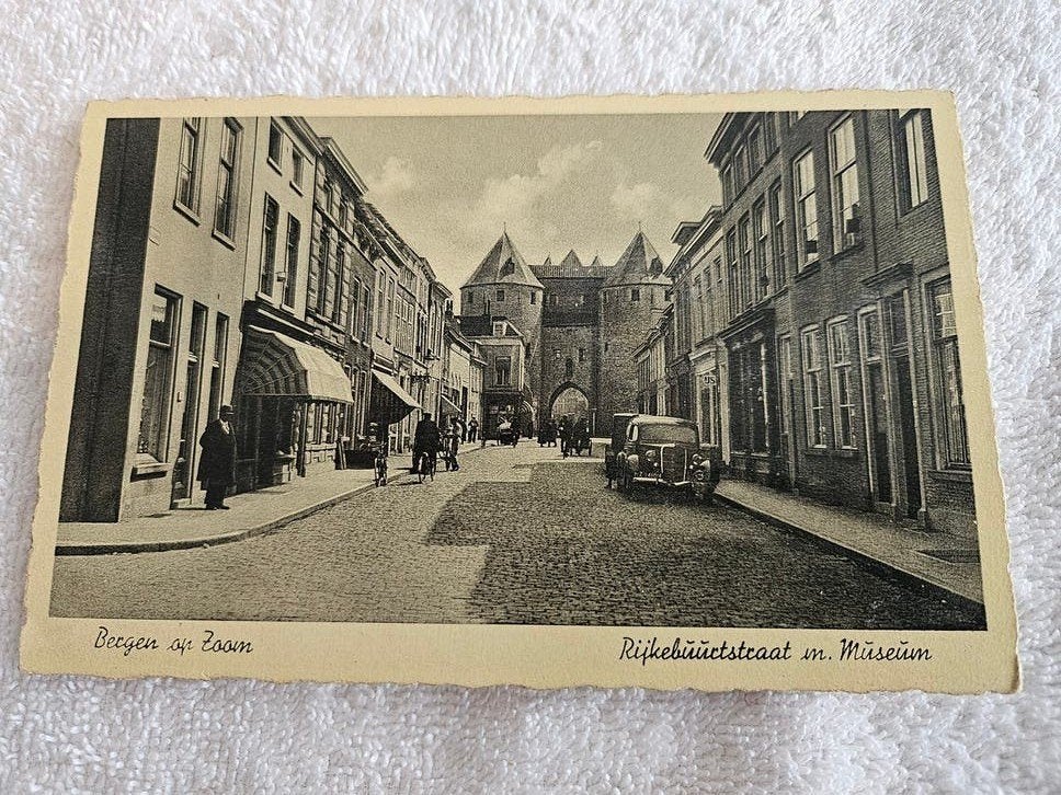 Oude Ansichtkaart Bergen op Zoom - Rijksstraatweg, Ophalen of Verzenden, 1920 tot 1940, Gelopen, Noord-Brabant