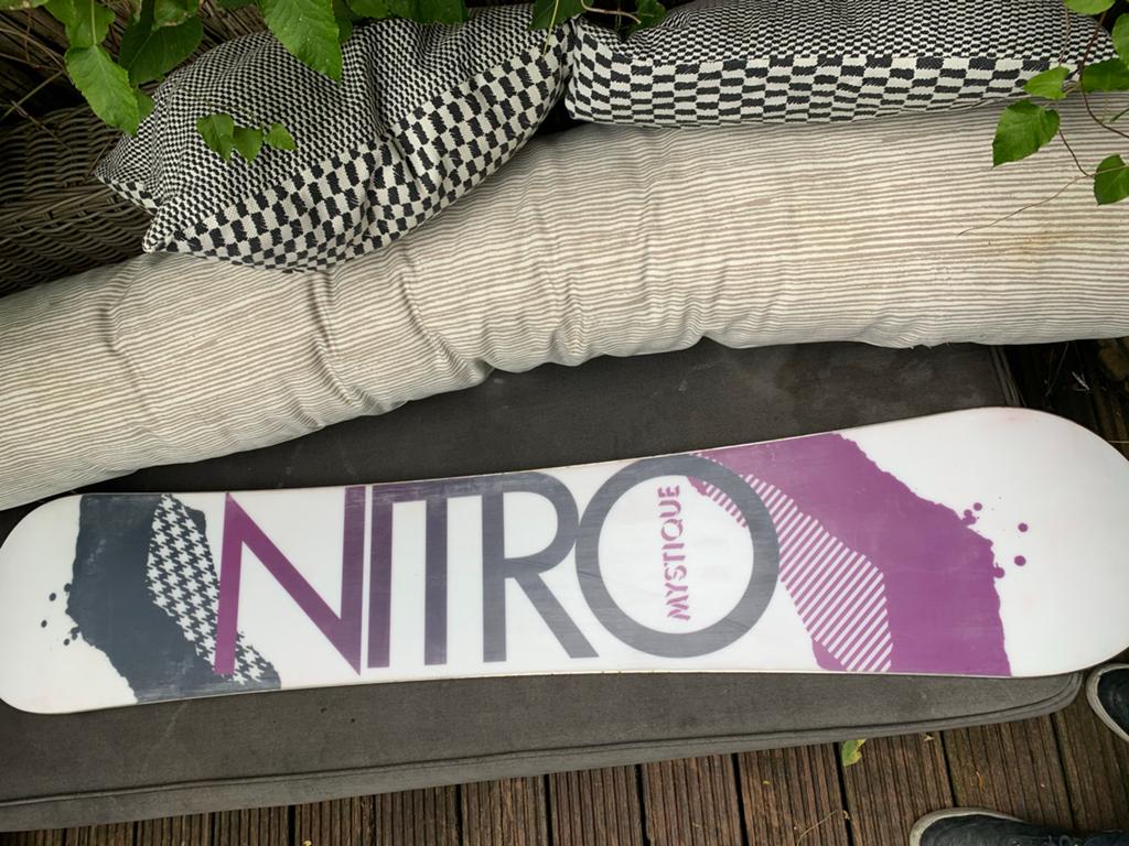 Nitro Mystique snowboard 145 cm, Ophalen of Verzenden, Gebruikt, Board
