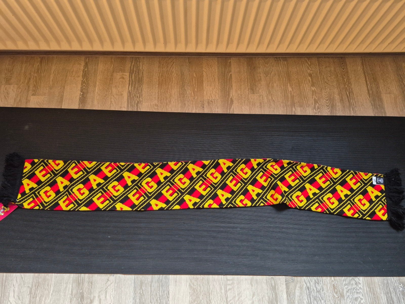 Go Ahead Eagles sjaal - Rood, Geel, Zwart, Ophalen of Verzenden, Zo goed als nieuw, Overige maten, Sjaal