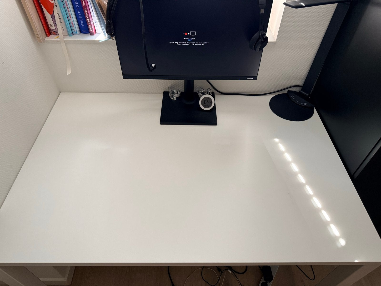 Stevig wit bureau - Ideaal voor thuiswerkplek of studeerkame, Ophalen, 120 cm, Spaanplaat of MDF, Zo goed als nieuw