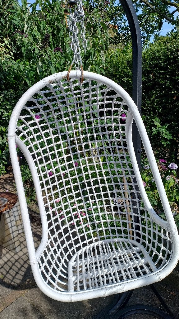 Witte rotan hangstoel met ophang haak, Ophalen, Gebruikt, Wit, Riet of Rotan