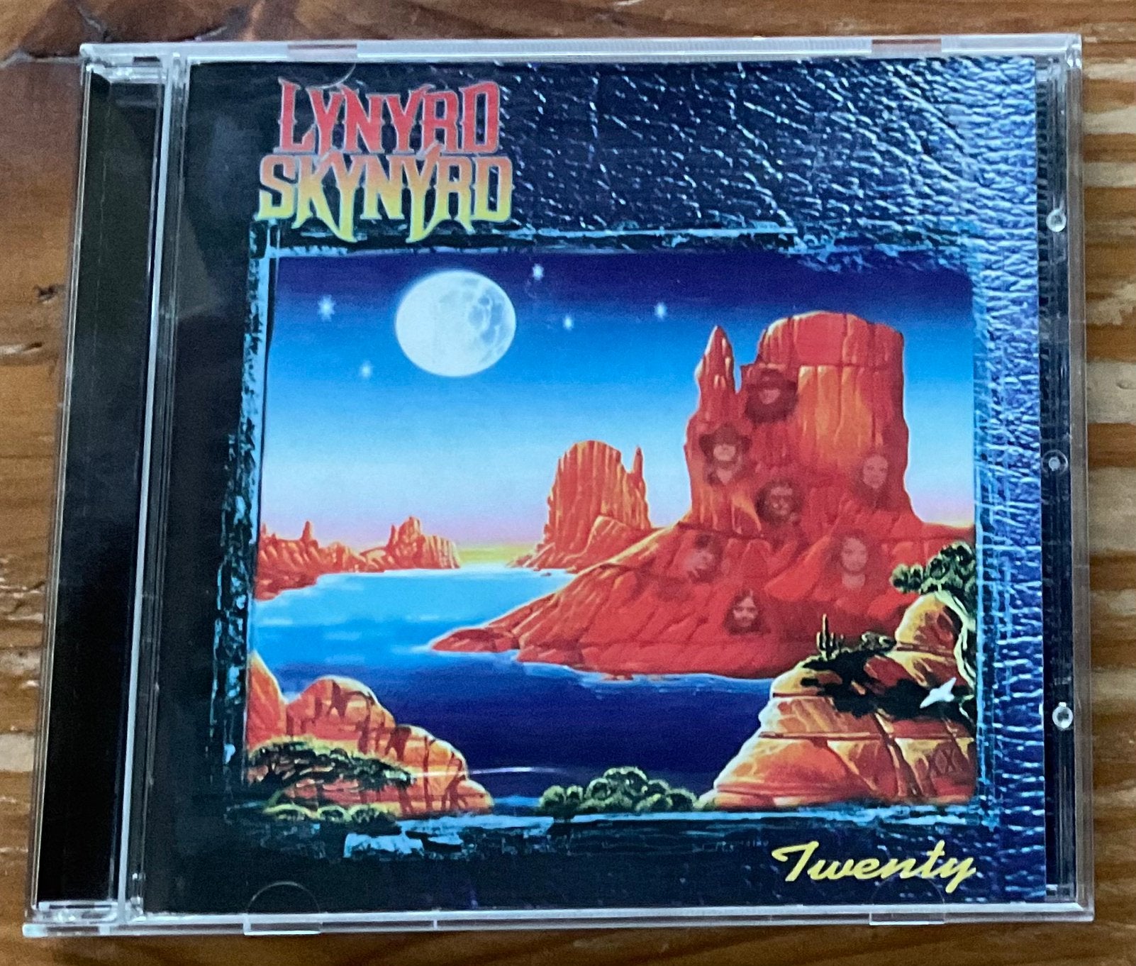 Lynyrd Skynyrd - Twenty cd, Ophalen of Verzenden, Zo goed als nieuw, Poprock