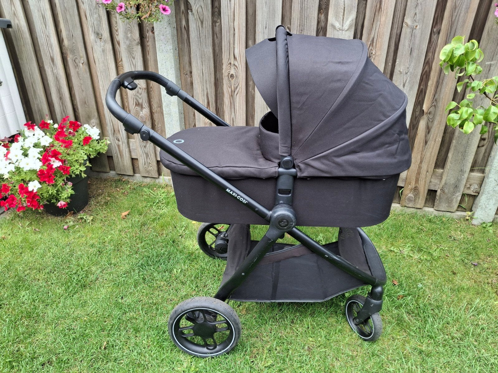 maxi cosi street + wandelwagen, Ophalen, Zo goed als nieuw, Combiwagen, Verstelbare duwstang