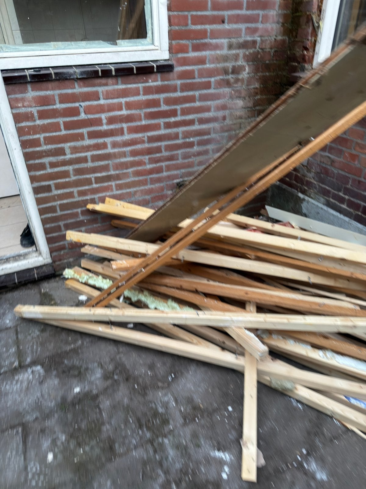 Gratis (brand)hout, Doe-het-zelf en Verbouw, Hout en Planken, Gebruikt, Minder dan 25 mm, Ophalen of Verzenden, Plank