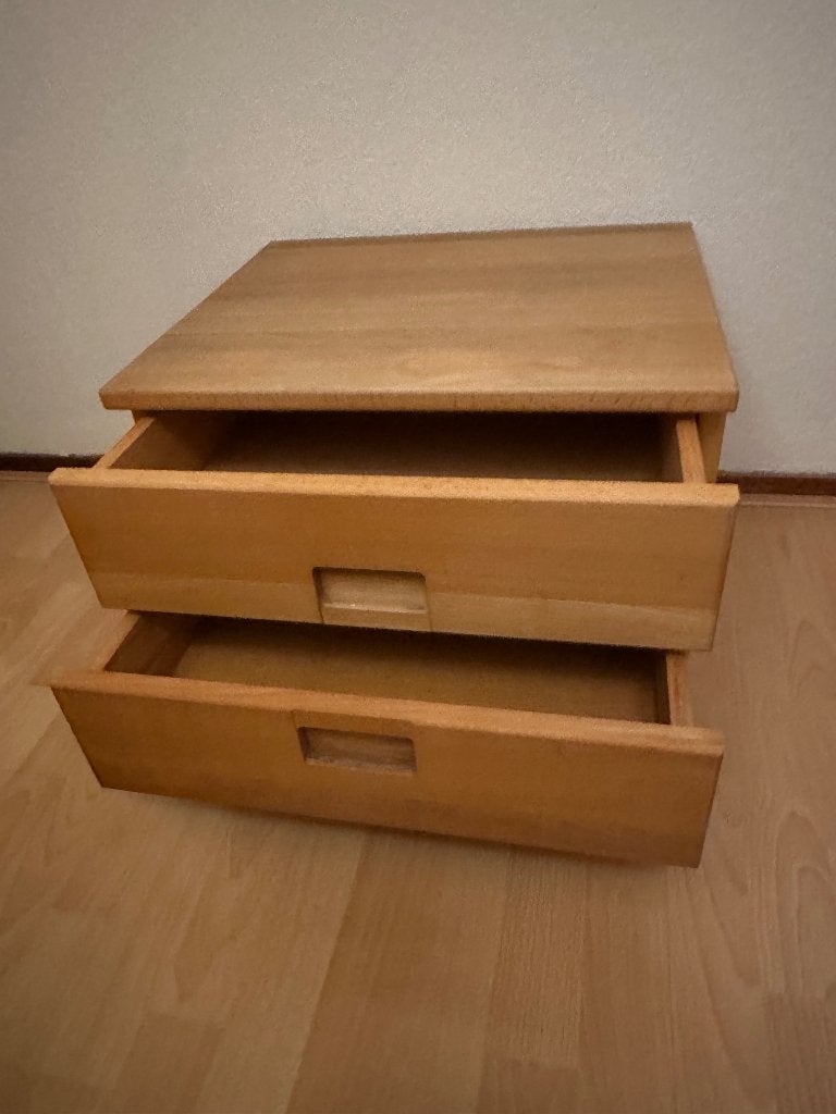 Foto 8 van 2-Persoons houten ledikant van massief beuken