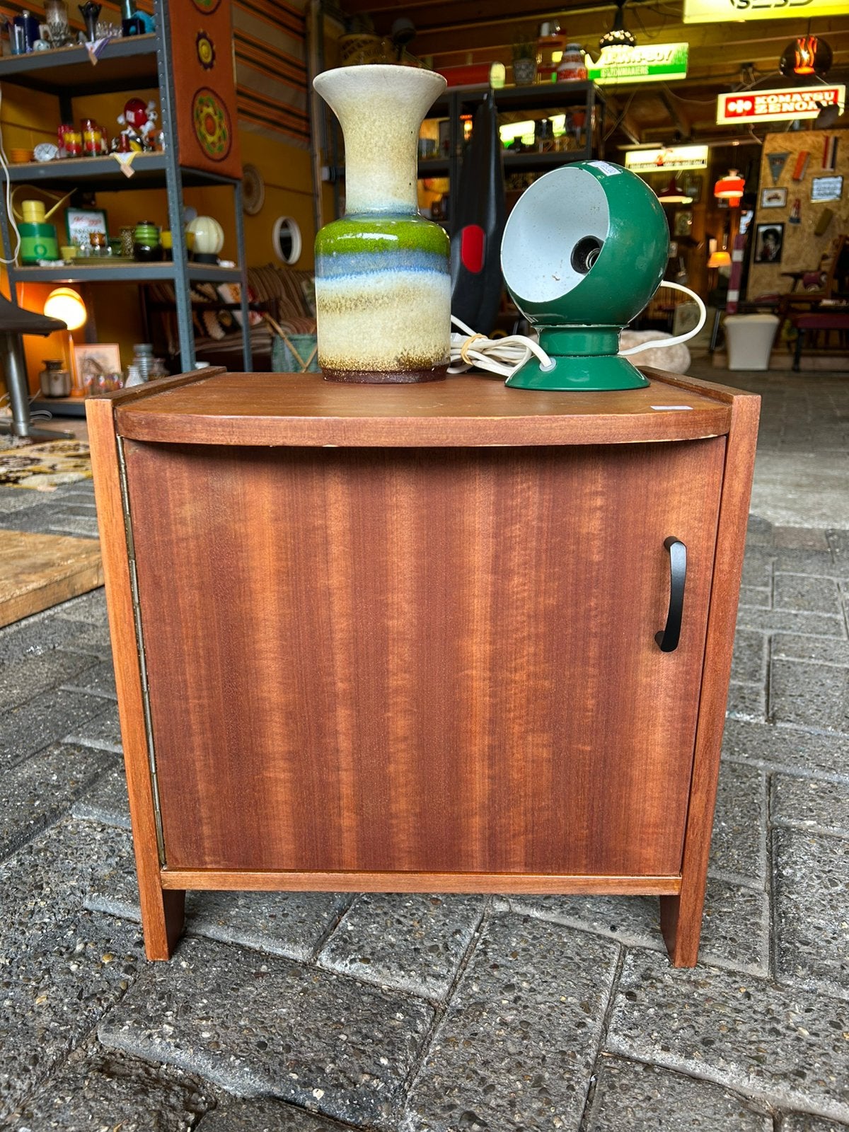 Vintage jaren 60/70 houten nachtkastje/ kastje, Ophalen, Minder dan 45 cm, ?, Zo goed als nieuw