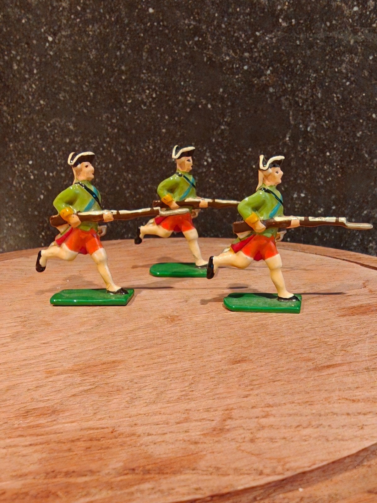 6 handgeschilderde tinnen vintage soldaten, Verzamelen, Poppetjes en Figuurtjes, Verzenden, Gebruikt