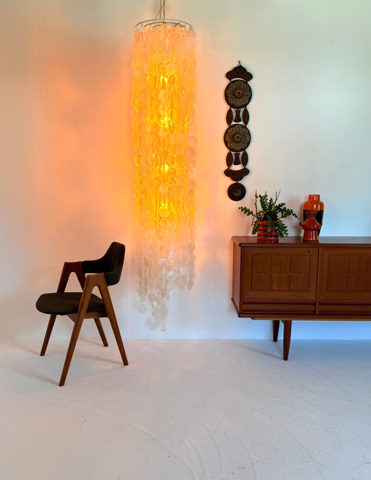 Vintage XXL (200cm) capiz schelpen hanglamp, Italië ‘80, Vintage retro buisframe design rotan webbing papercord deens, Natuurlijk materiaal