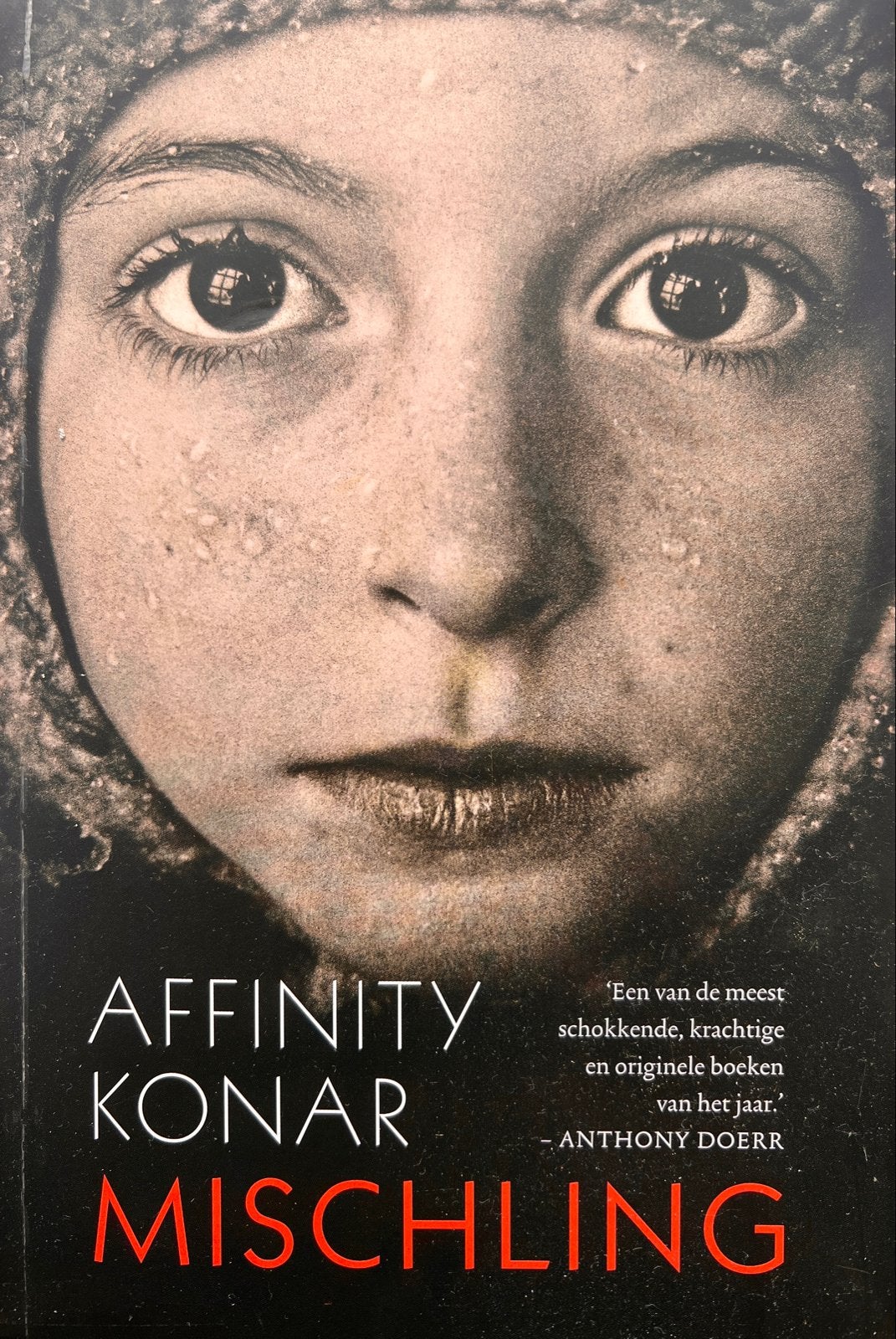 Mischling - Affinity Konar (Paperback), Ophalen of Verzenden, Zo goed als nieuw, Nederland