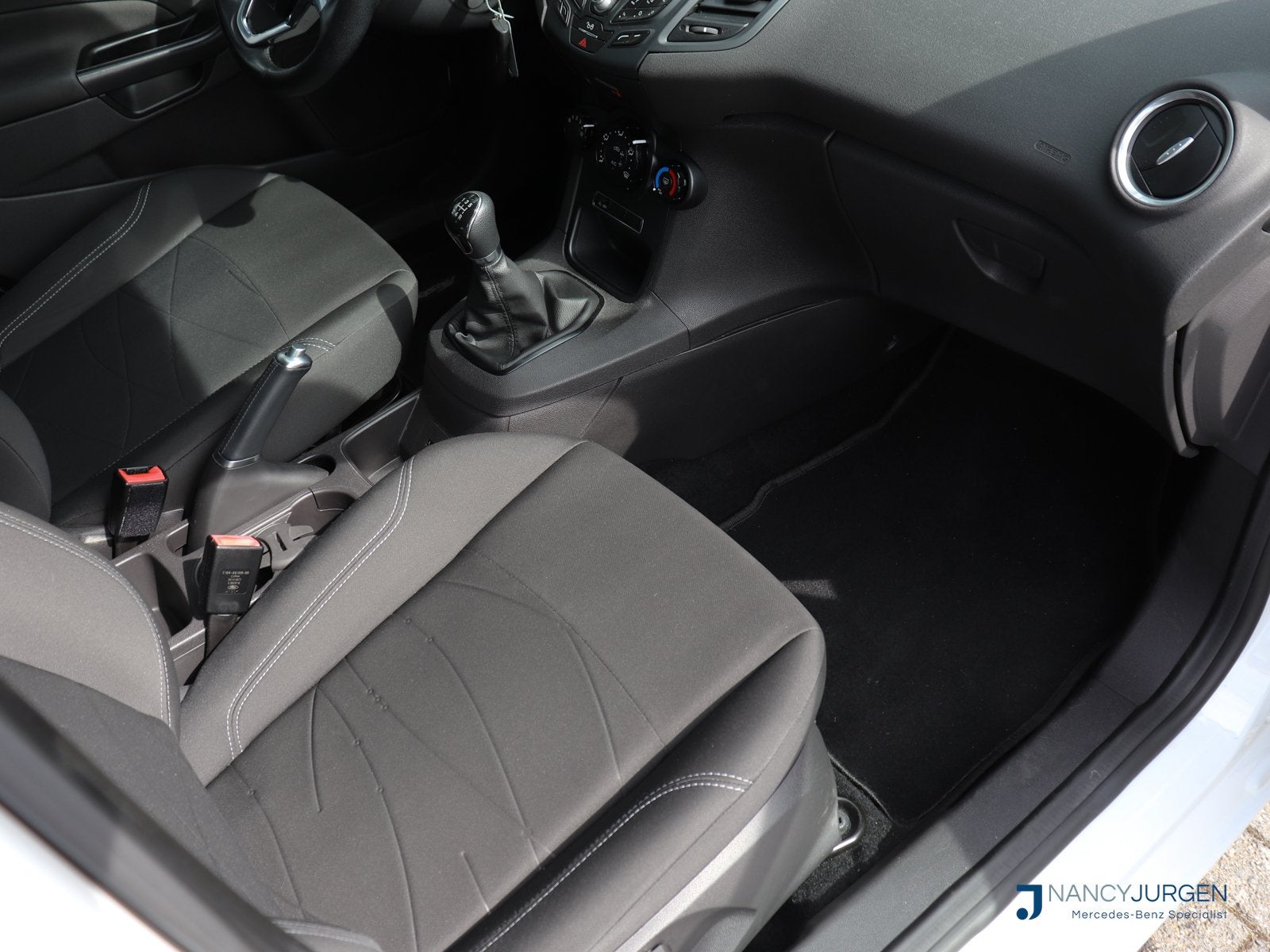 Foto 4 van Ford Fiesta 1.0 Style | Essential | Airco | Navi | Bluetooth